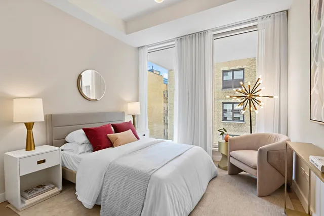 $3,495,000 | 212 West 93rd Street, Unit 9B | Upper West Side