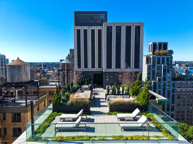 $3,495,000 | 212 West 93rd Street, Unit 9B | Upper West Side