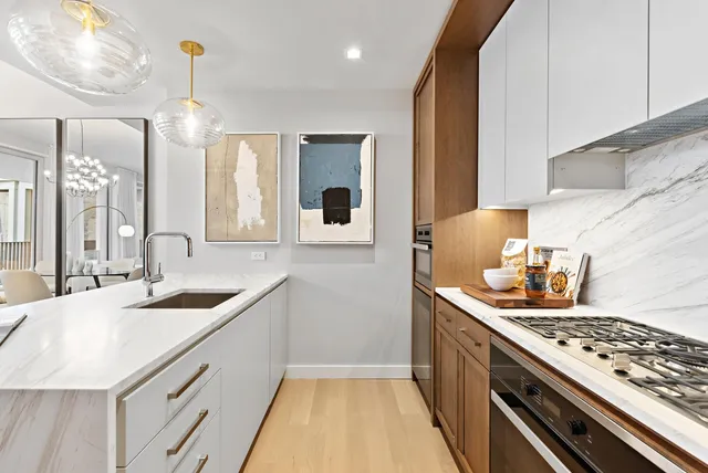 $3,495,000 | 212 West 93rd Street, Unit 9B | Upper West Side