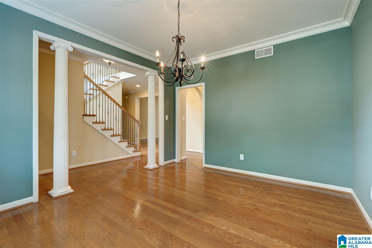 5253 Creekside Loop Birmingham, AL 35244 - Photo 4 of 31