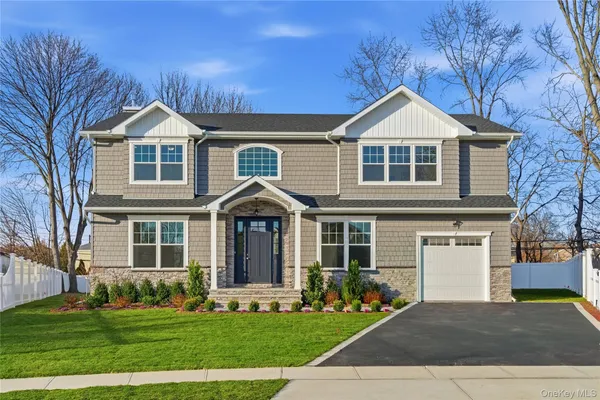$1,625,000 | 23 Cove Lane, Levittown, NY 11756
