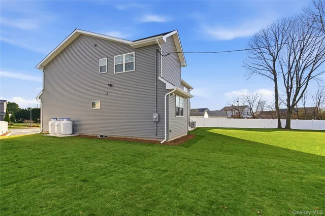 $1,648,000 | 23 Cove Lane, Levittown, NY 11756