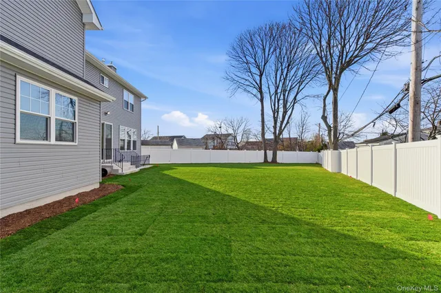 $1,648,000 | 23 Cove Lane, Levittown, NY 11756