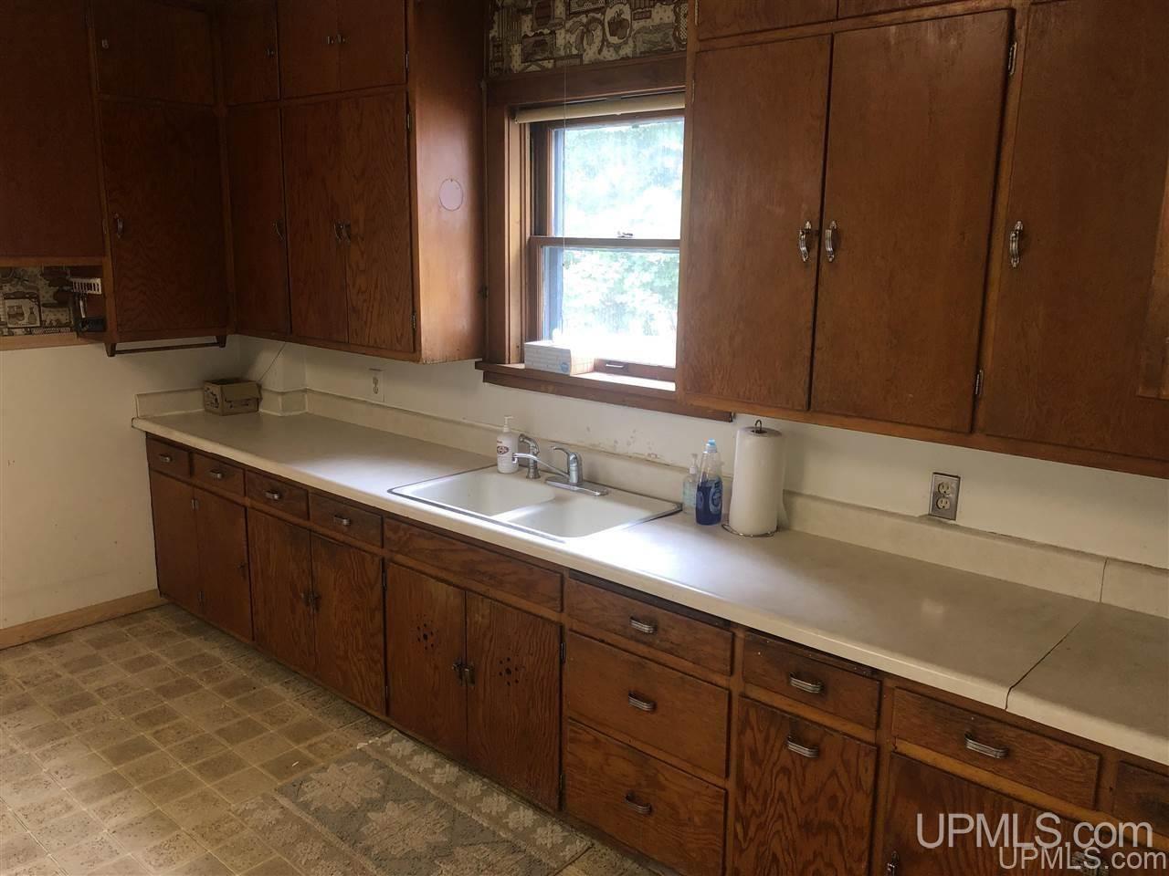 618 North 3rd Street Ishpeming, MI 49849 - Photo 7 of 38