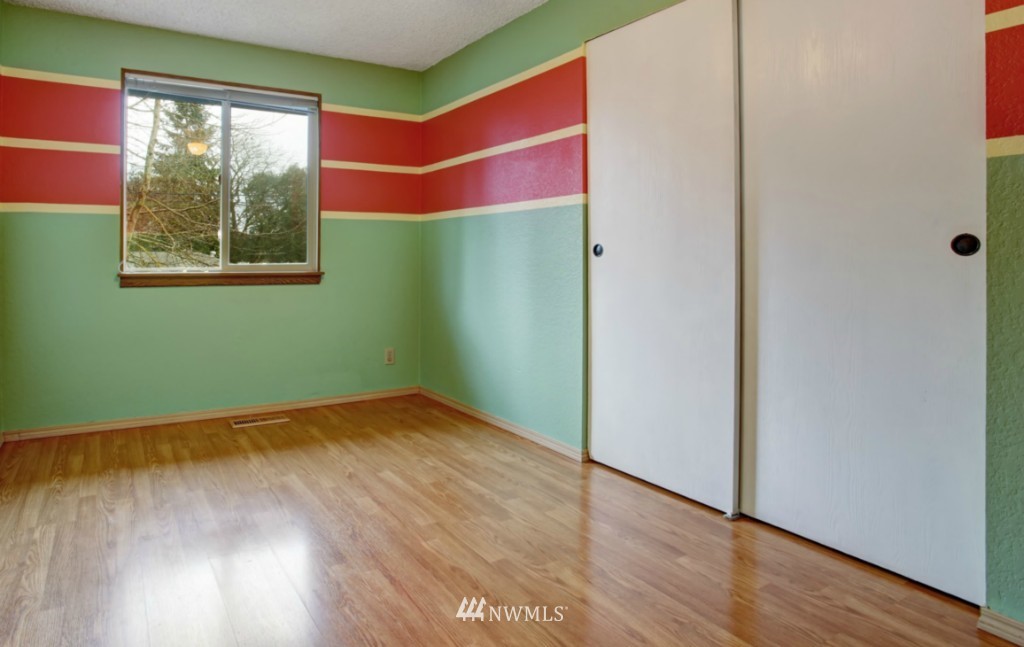 4212 Southeast 2nd Place Renton, WA 98059 - Photo 11 of 24 Gallery Image 11