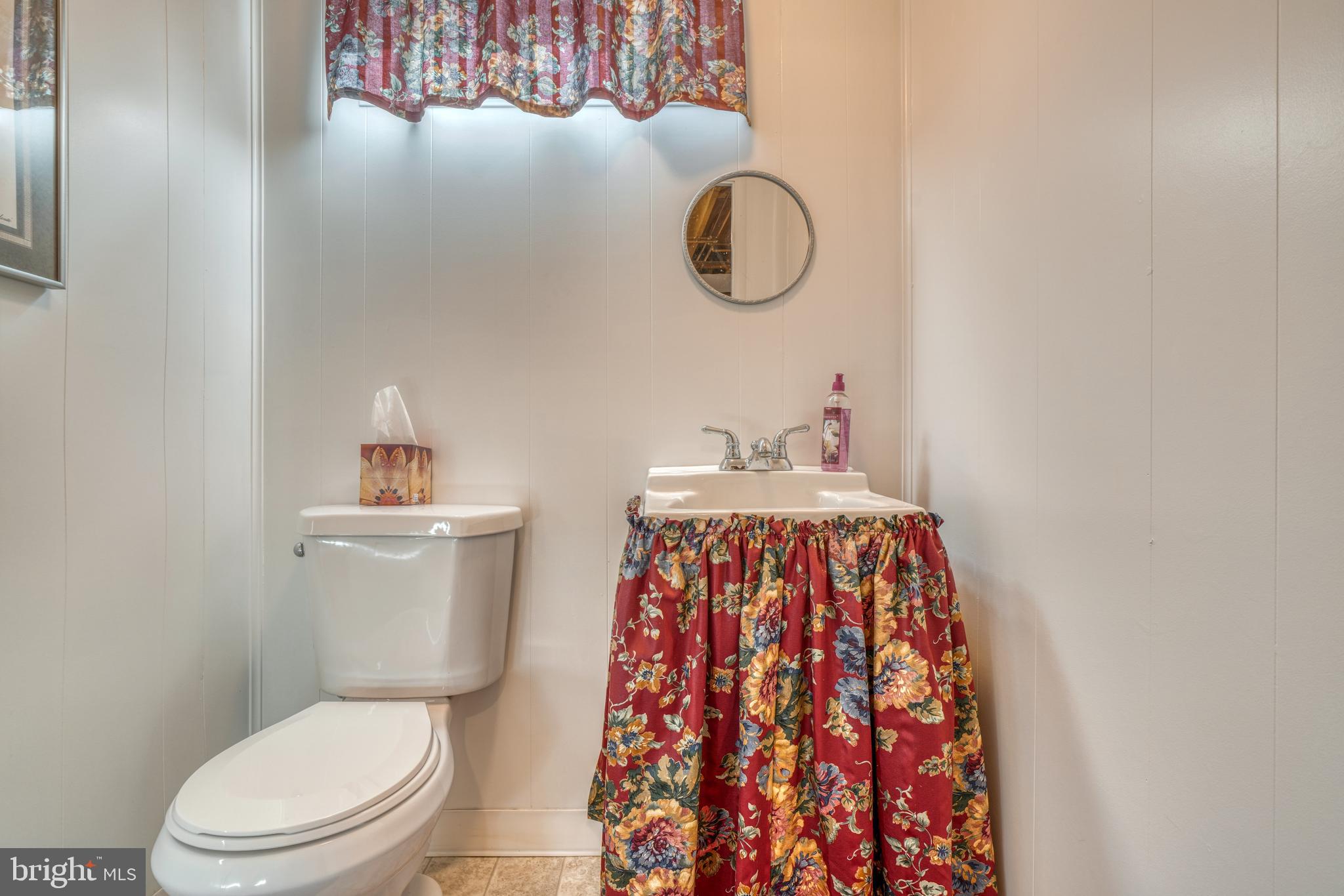 4401 Lobelia Road Nottingham, MD 21236 - Photo 39 of 40 Lower level powder room