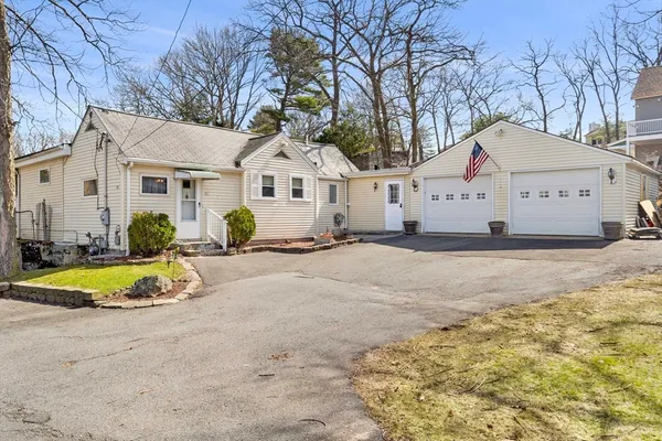 $724,900 | 91 Great Woods Road, Saugus, MA 01906