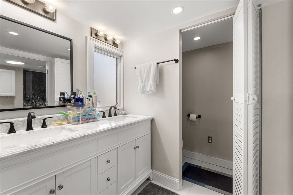 91 Great Woods Road Saugus, MA 01906 - Photo 11 of 34