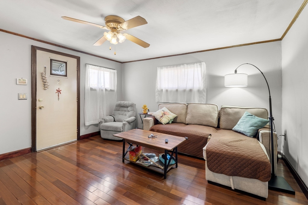 91 Great Woods Road Saugus, MA 01906 - Photo 16 of 34