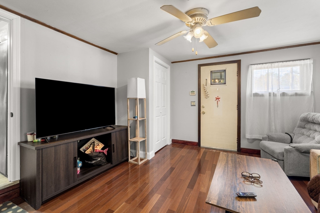 91 Great Woods Road Saugus, MA 01906 - Photo 17 of 34