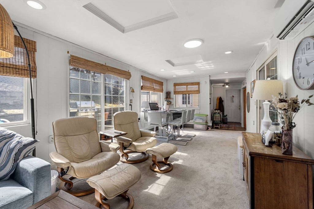 91 Great Woods Road Saugus, MA 01906 - Photo 7 of 34