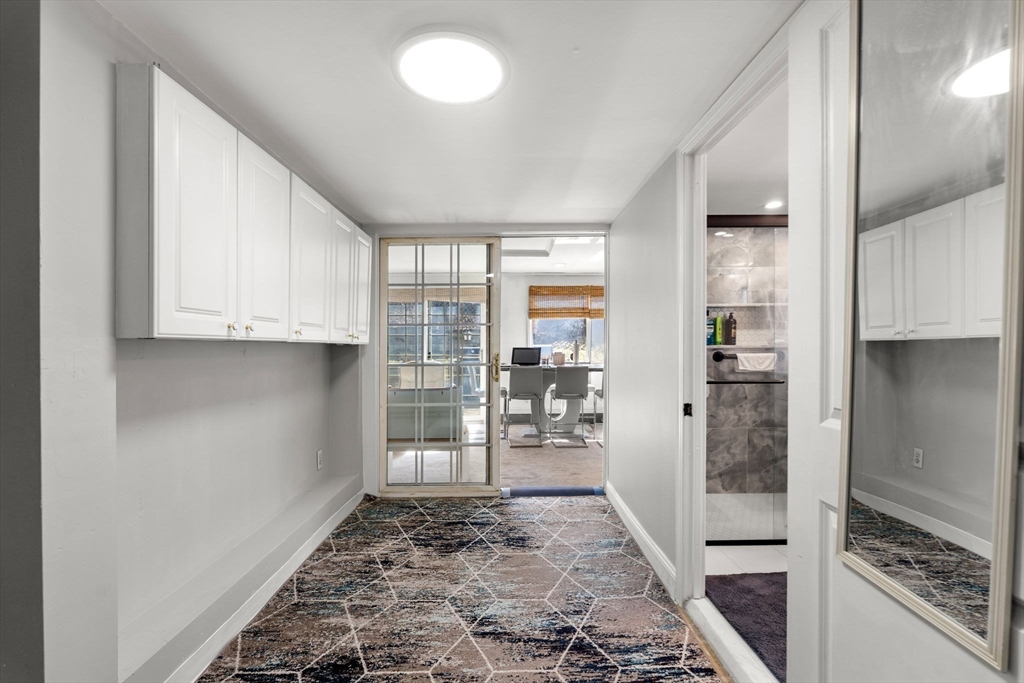 91 Great Woods Road Saugus, MA 01906 - Photo 9 of 34