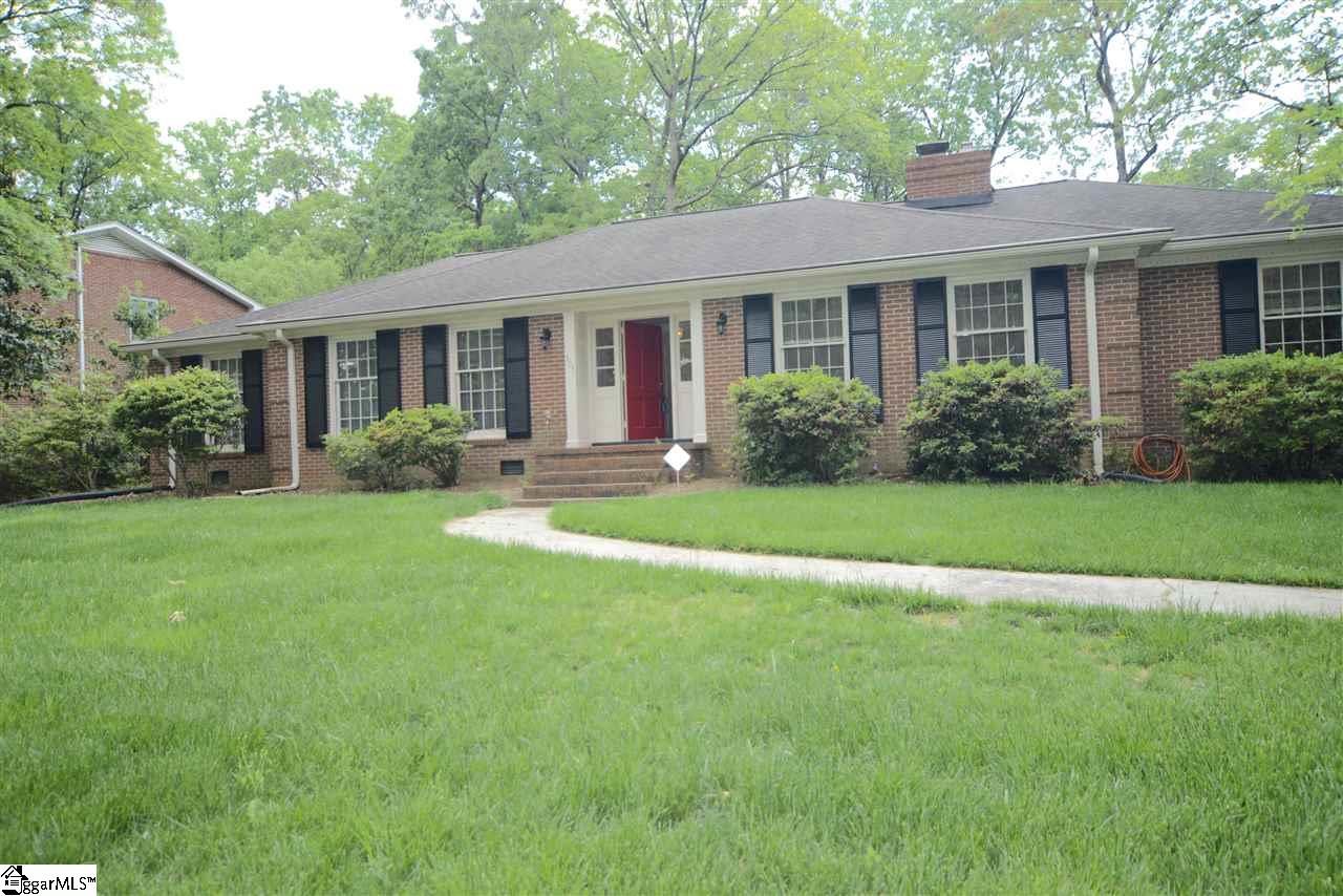 304 Wilmington Road Greenville, SC 29615 - Photo 1 of 31 Gallery Image 1