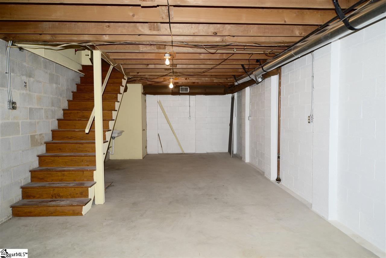 304 Wilmington Road Greenville, SC 29615 - Photo 25 of 31 Gallery Image 25
