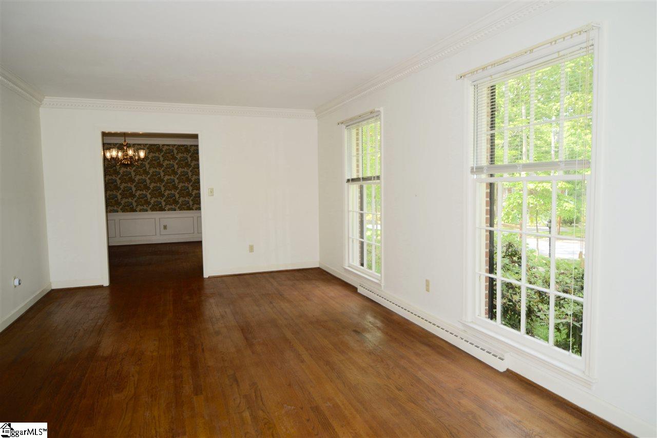 304 Wilmington Road Greenville, SC 29615 - Photo 5 of 31 Gallery Image 5