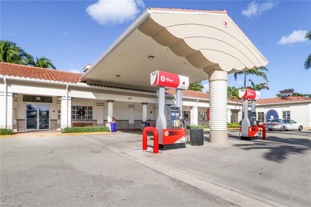 5365 Guadeloupe Way Naples, FL 34119 - Photo 30 of 47 a view of a food mall next to a building