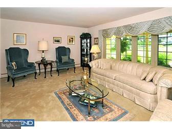 2535 Martin Road Willow Grove, PA 19090 - Photo 2 of 12 Gallery Image 2