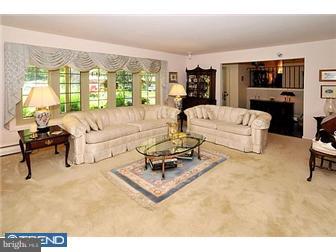 2535 Martin Road Willow Grove, PA 19090 - Photo 3 of 12 Gallery Image 3