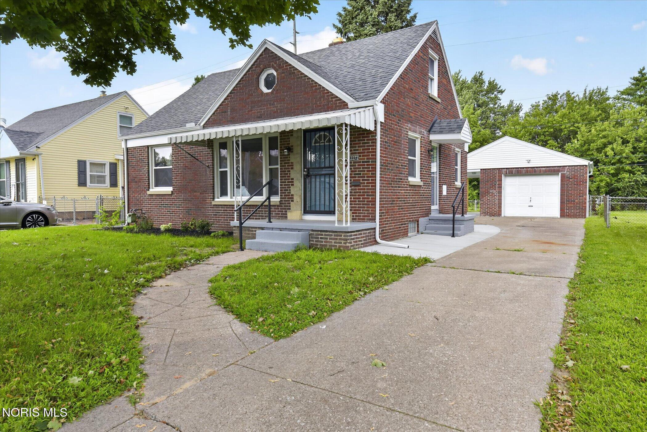 2272 Westmonte Road Toledo, OH 43607 - Photo 5 of 35 Gallery Image 5