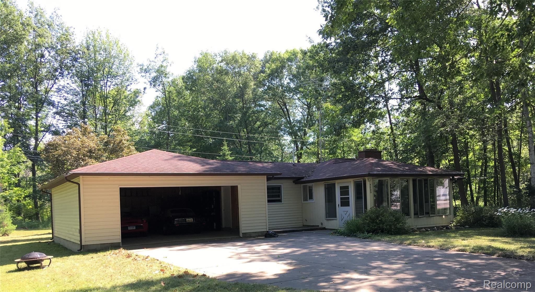 5209 Port Austin Road Caseville, MI 48725 - Photo 2 of 12 PA front.jpg
