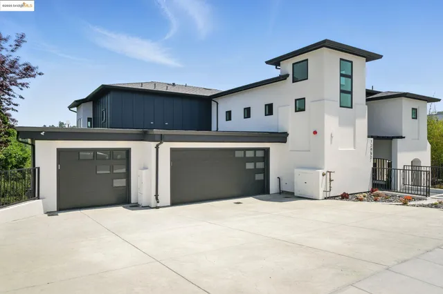 $3,495,000 | 13462 Campus Drive, Oakland, CA 94619