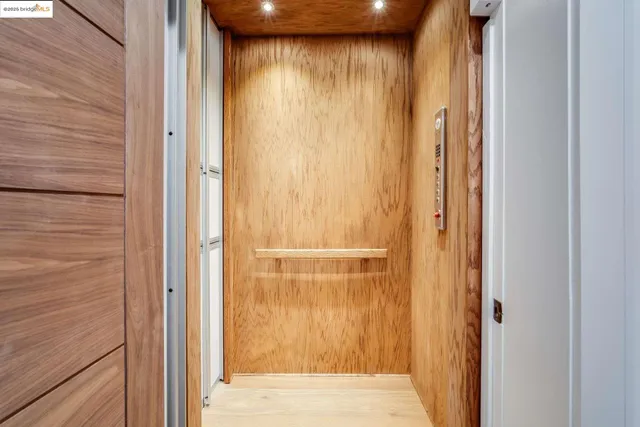 $3,495,000 | 13462 Campus Drive, Oakland, CA 94619