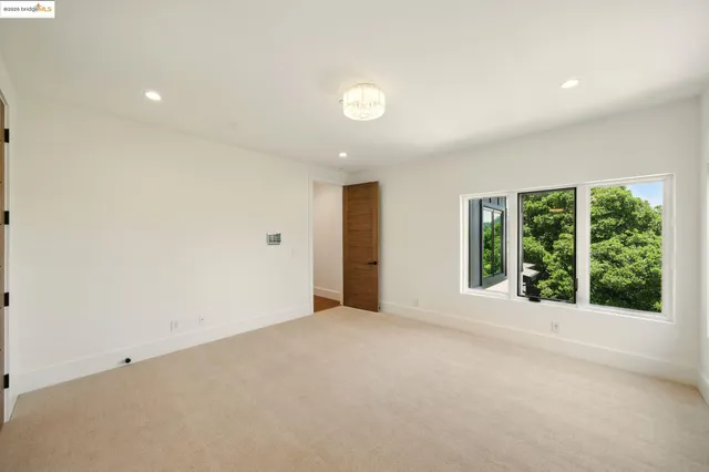 $3,495,000 | 13462 Campus Drive, Oakland, CA 94619