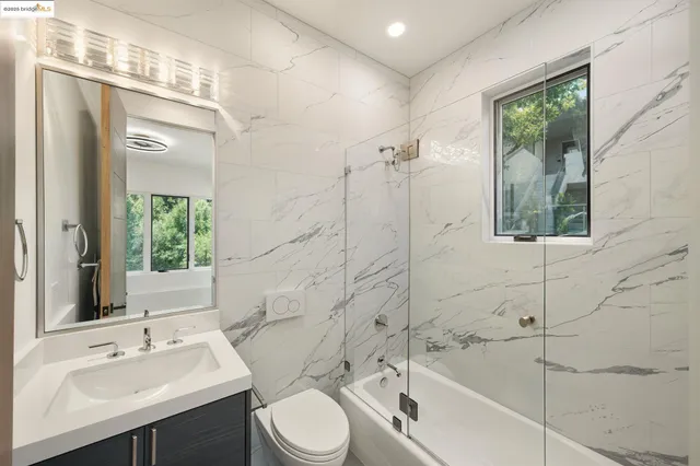 $3,495,000 | 13462 Campus Drive, Oakland, CA 94619