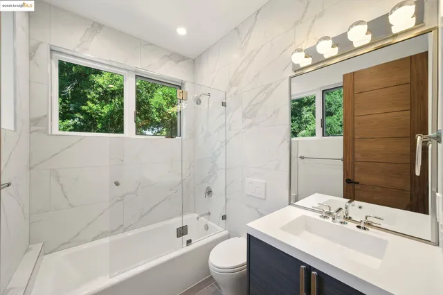 $3,495,000 | 13462 Campus Drive, Oakland, CA 94619