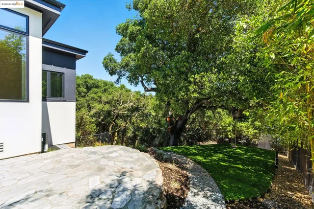 $3,495,000 | 13462 Campus Drive, Oakland, CA 94619