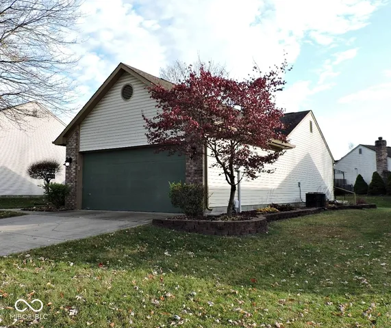 $253,500 | 8419 Brook Pointe Court, Indianapolis, IN 46234