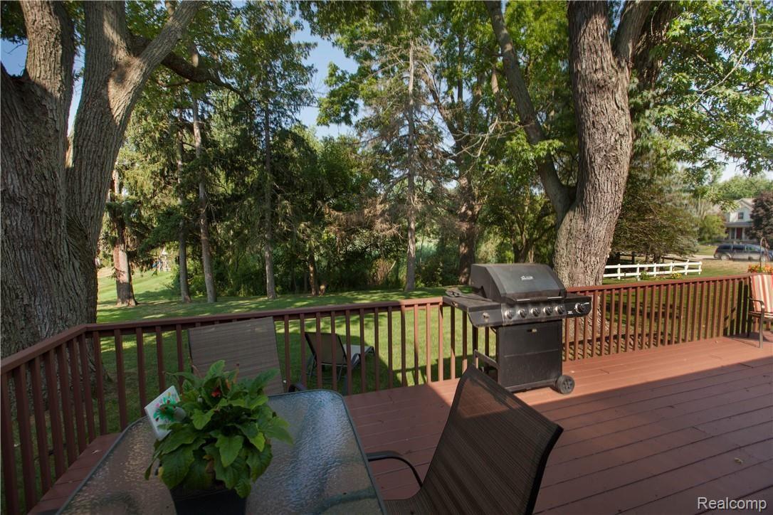 8980 Buchanan Road Brighton, MI 48116 - Photo 8 of 22 8980 Buchanan - Brighton-6.jpg