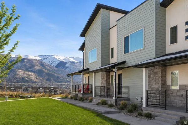 $399,500 | 1635 East Indigo Loop, Layton, UT 84040