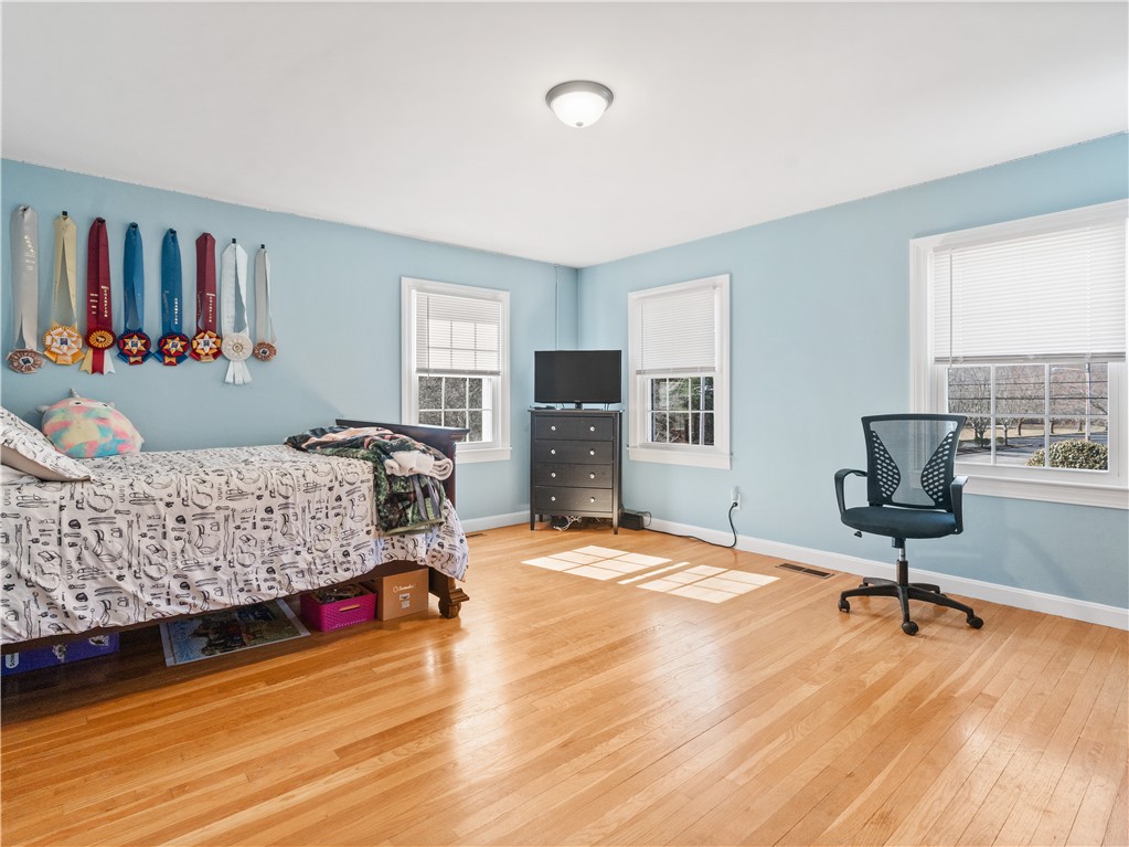 260 Pippin Orchard Road Cranston, RI 02921 - Photo 18 of 30