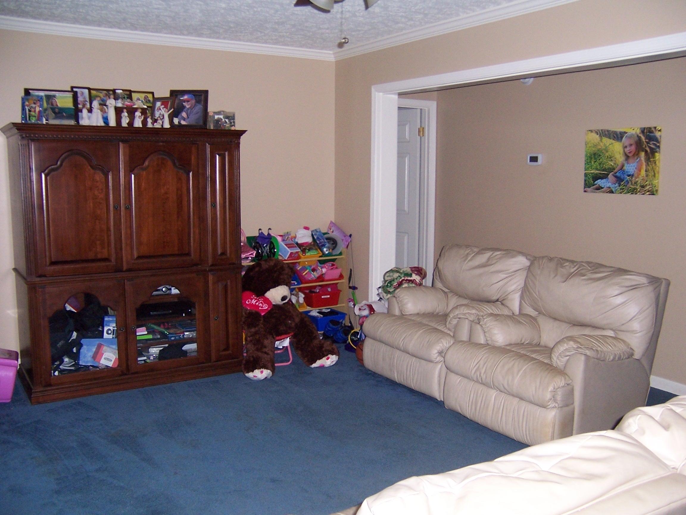 3192 Country Club Road Troutville, VA 24175 - Photo 11 of 21 Living Room