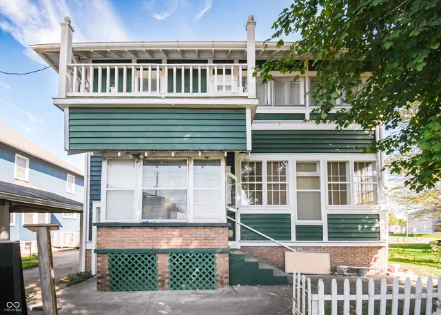 $220,000 | 718 South Walnut Street, Seymour, IN 47274