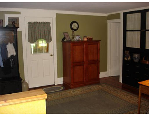 104 Somers Road Hampden, MA 01036 - Photo 10 of 19