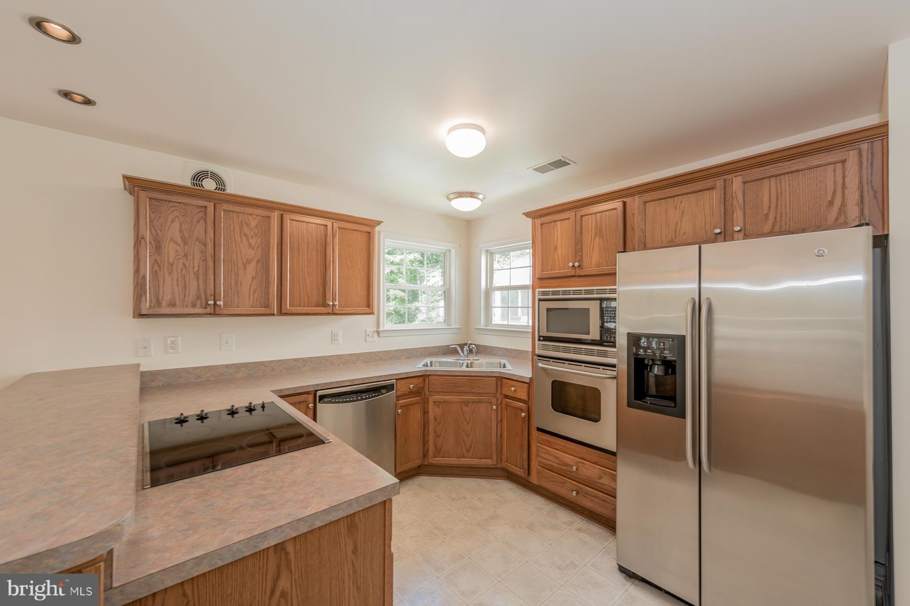 3646 Revolea Beach Road Baltimore, MD 21220 - Photo 16 of 30 Kitchen