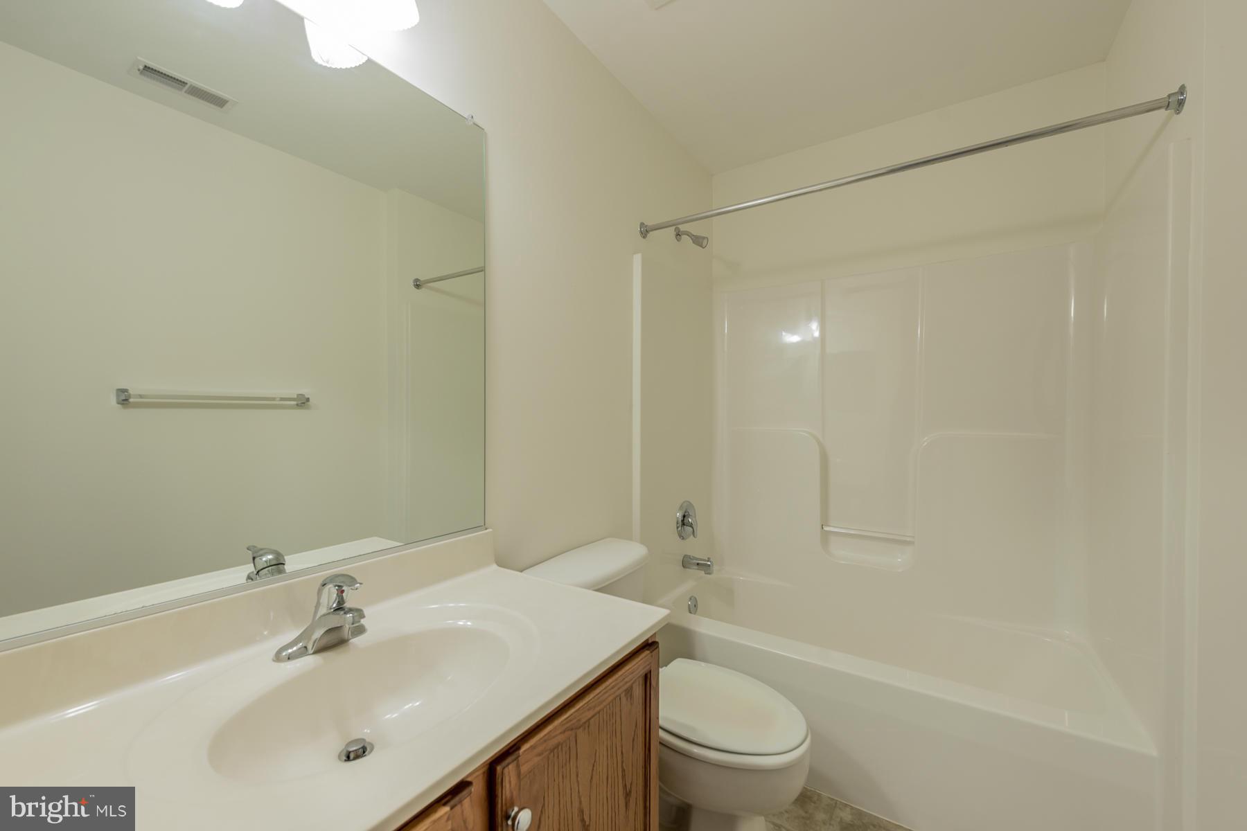3646 Revolea Beach Road Baltimore, MD 21220 - Photo 26 of 30 Bath