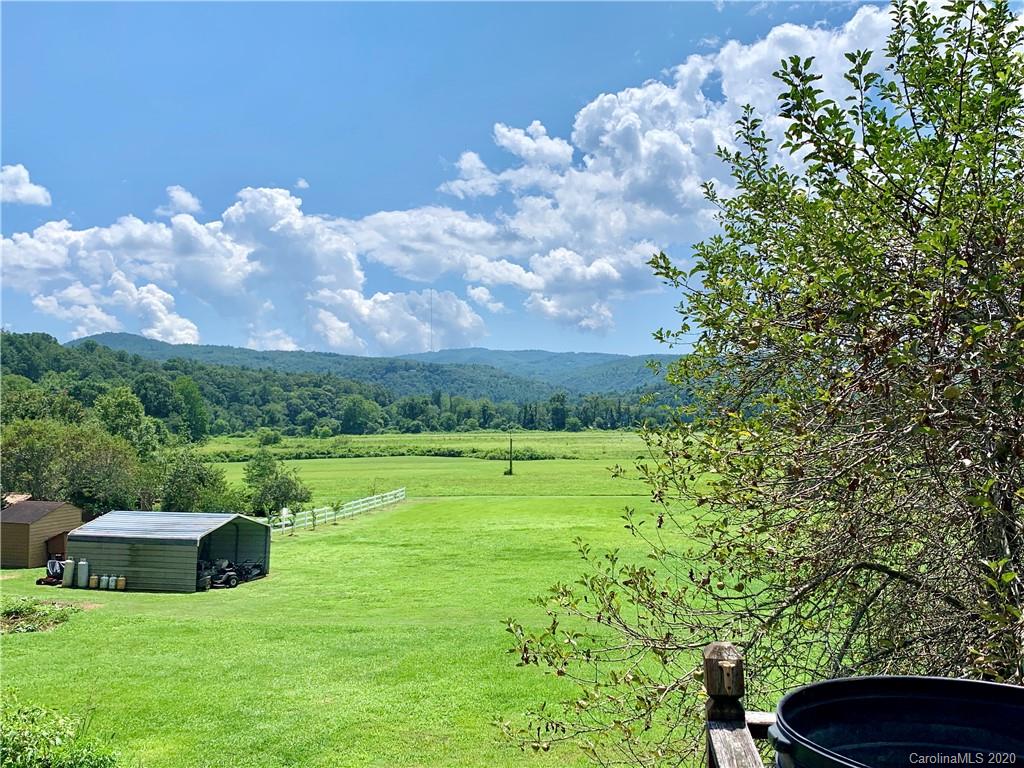 153 Gallimore Road Brevard, NC 28712 - Photo 3 of 11 Gallery Image 3