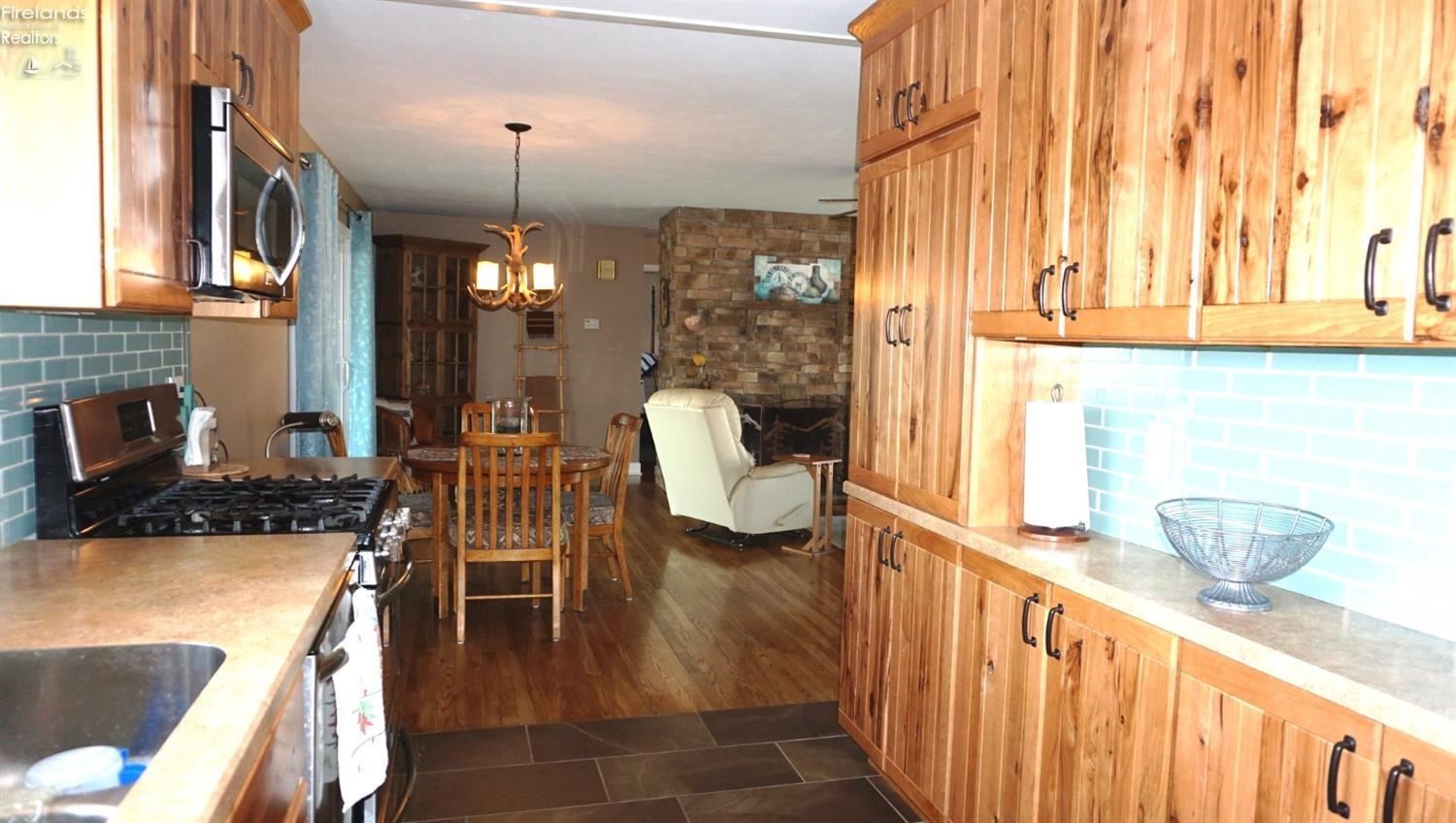 1212 Riverside Drive Huron, OH 44839 - Photo 11 of 46 Gallery Image 11