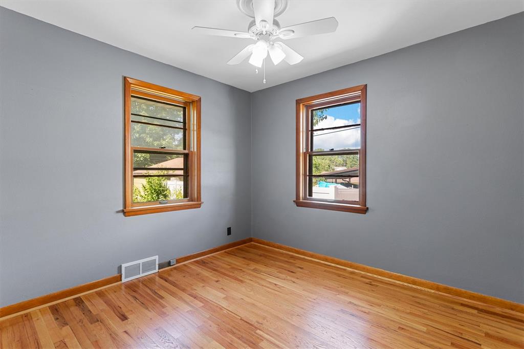 10752 Faraday Drive St. Louis, MO 63123 - Photo 14 of 28