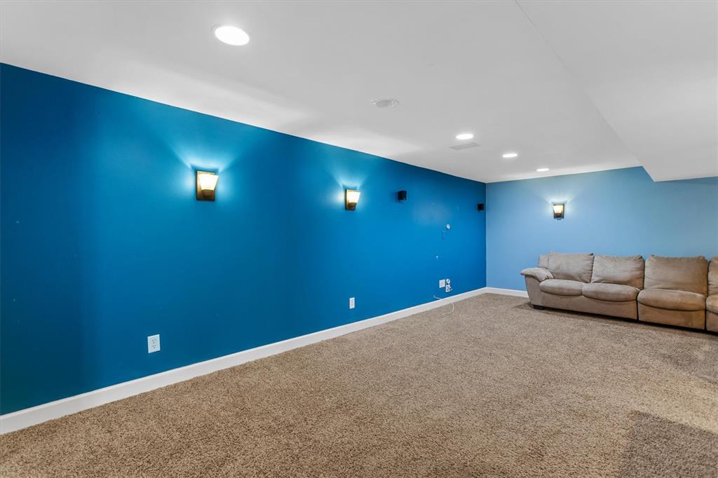 10752 Faraday Drive St. Louis, MO 63123 - Photo 18 of 28