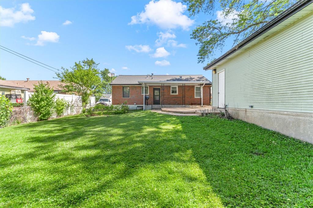 10752 Faraday Drive St. Louis, MO 63123 - Photo 24 of 28