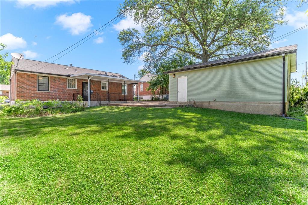 10752 Faraday Drive St. Louis, MO 63123 - Photo 25 of 28