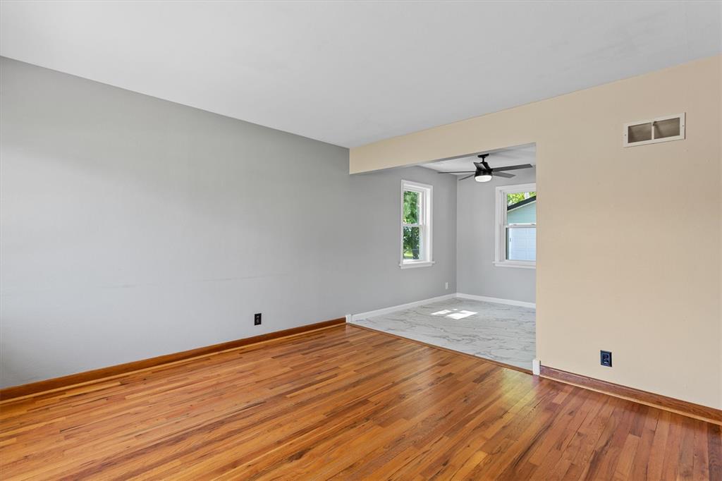 10752 Faraday Drive St. Louis, MO 63123 - Photo 6 of 28