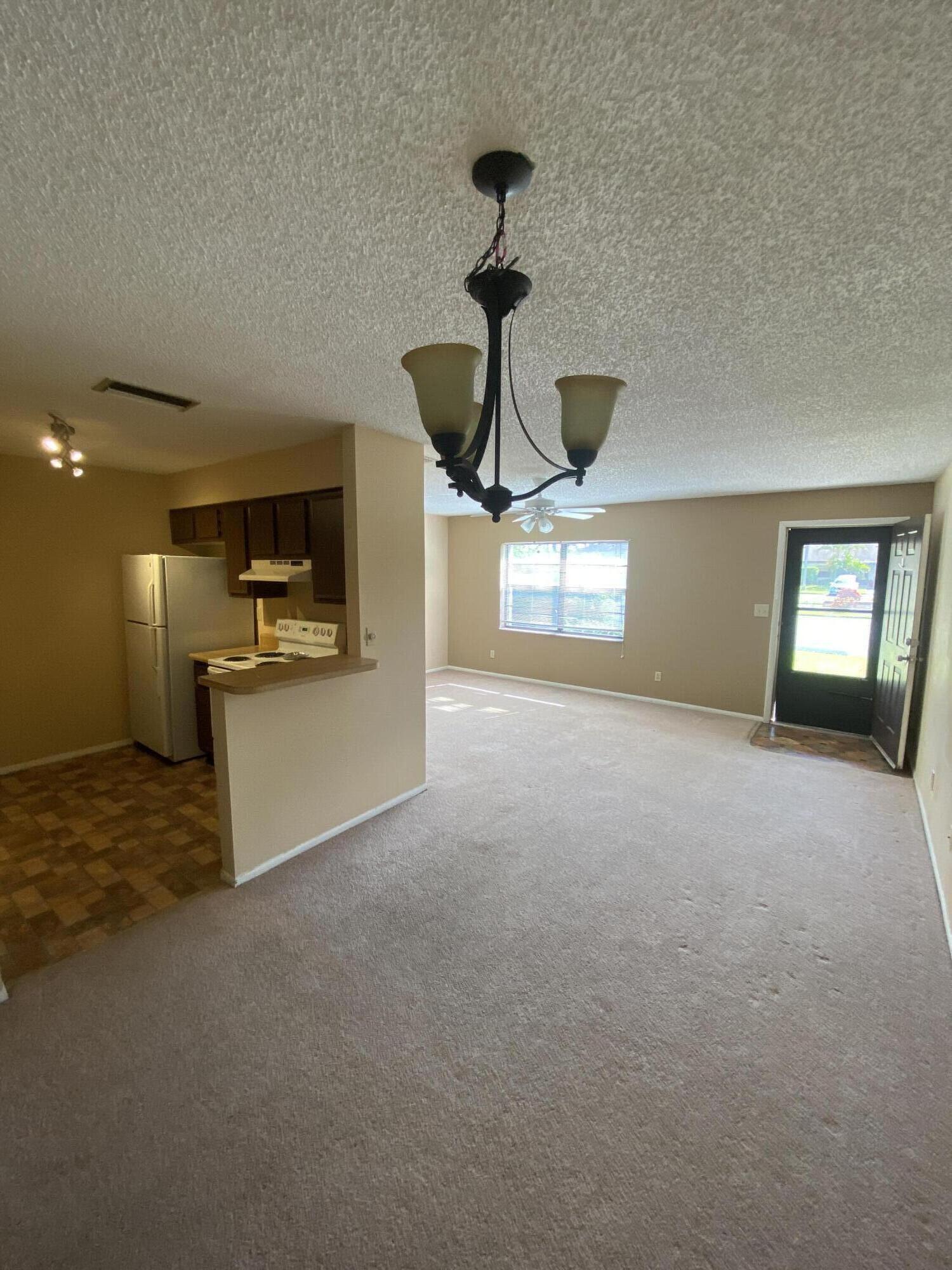 6032 Indrio Road, Unit 4 Fort Pierce, FL 34951 - Photo 10 of 26 Dining room