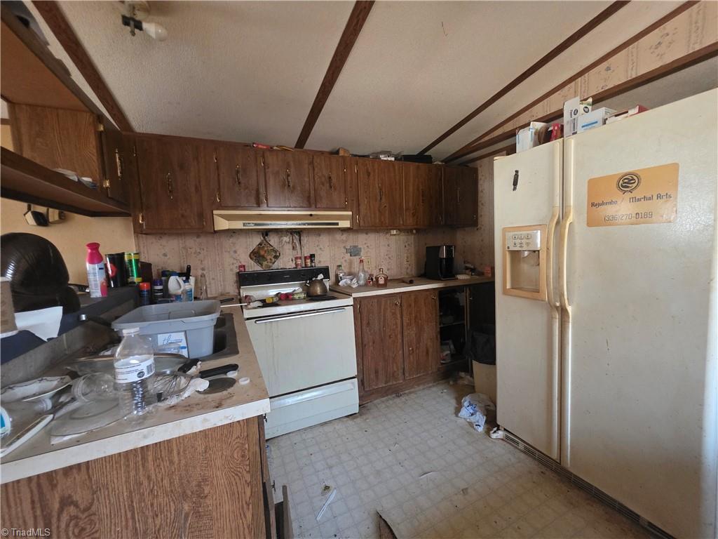 6523 Bishop Road Snow Camp, NC 27349 - Photo 3 of 21