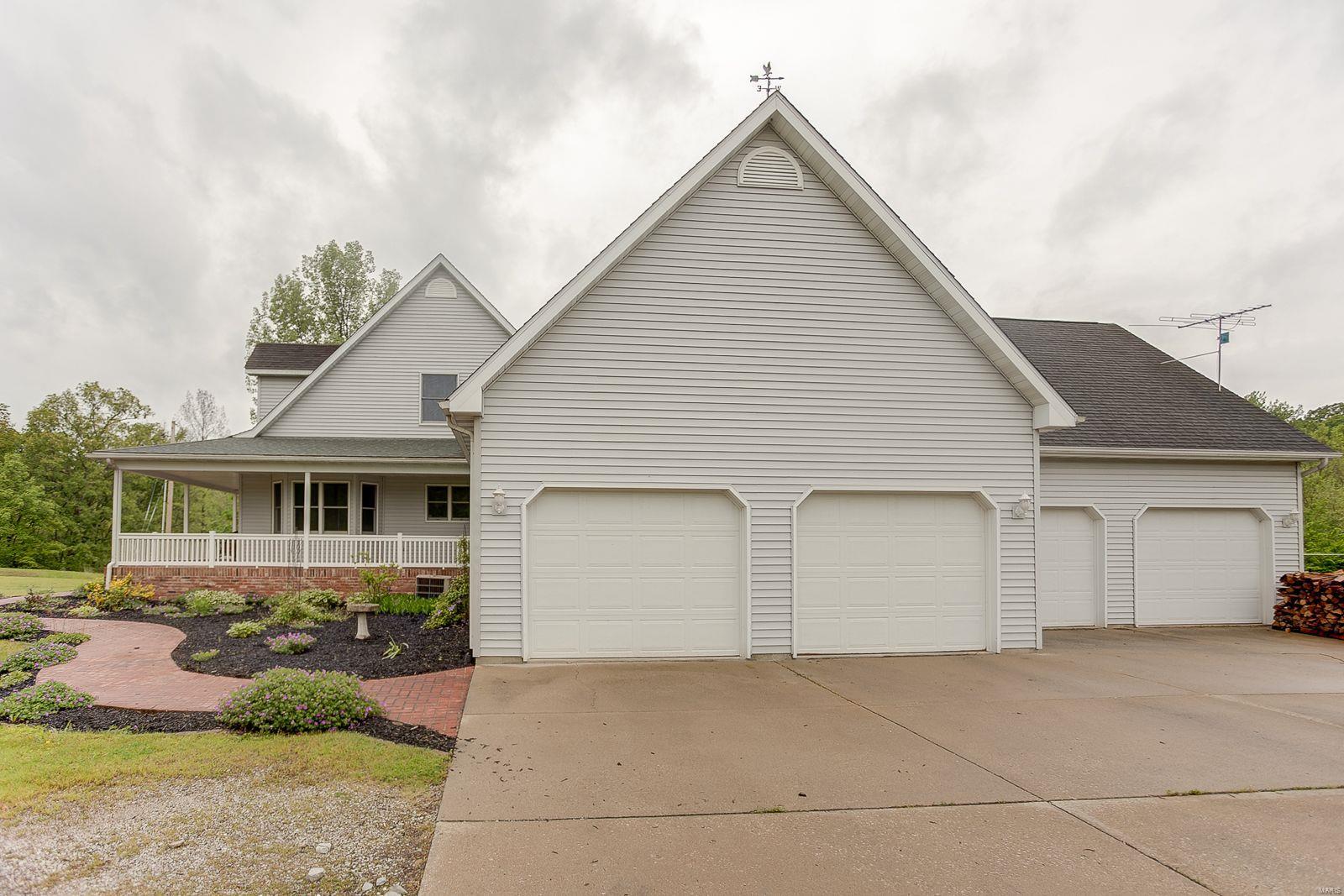 8269 D Waterloo, IL 62298 - Photo 6 of 50 Gallery Image 6