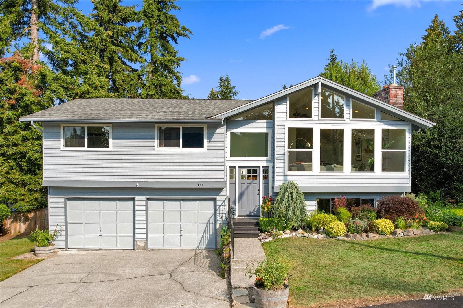 728 13th Way Southwest Edmonds, WA 98020 - Photo 1 of 36 Gallery Image 1